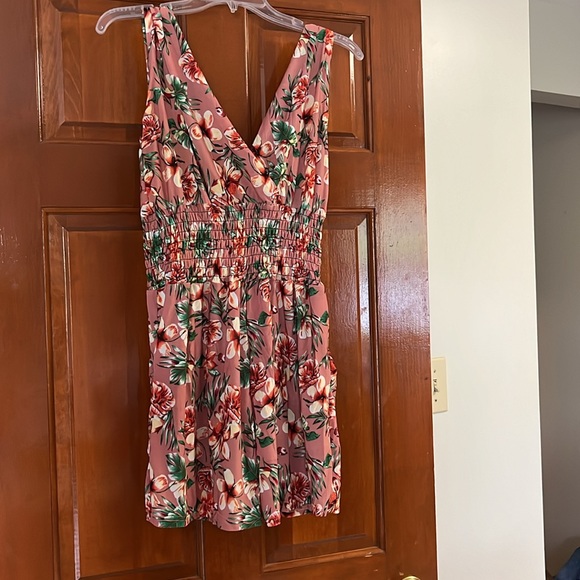 C-Mode romper Size medium New with tags - Picture 2 of 3